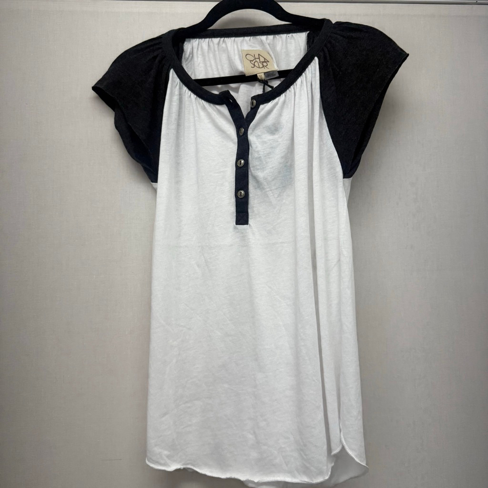 Women's Chaser White & Black Short Sleeve Henley Tee M